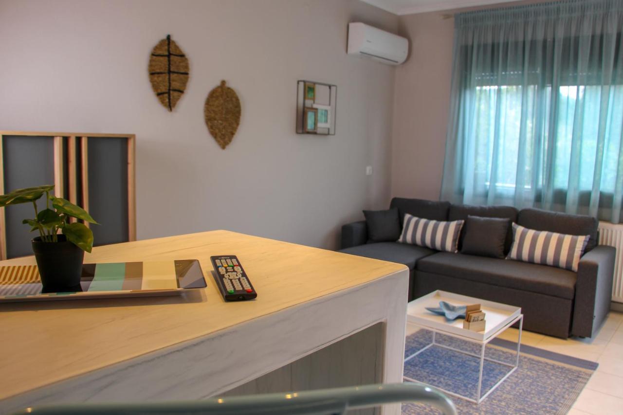 לימנאס Lamprini'S Deluxe Studios מראה חיצוני תמונה